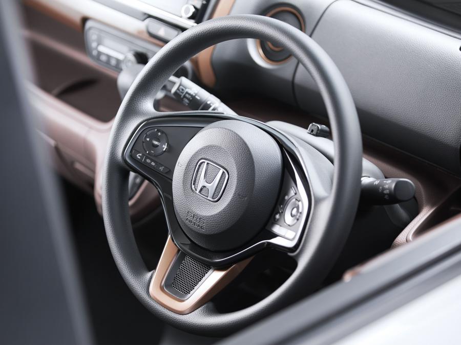 Панель приборов Honda N Box Copper Brown Style 2018 года  (фото 4 из 5)